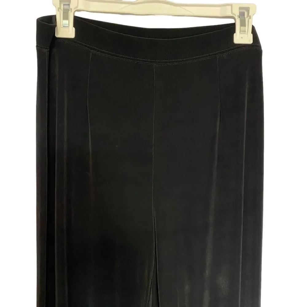 New c.l.o.t.h.e.s. Black Straight‎ Leg Slinky Stretchy Size Medium Long Pants